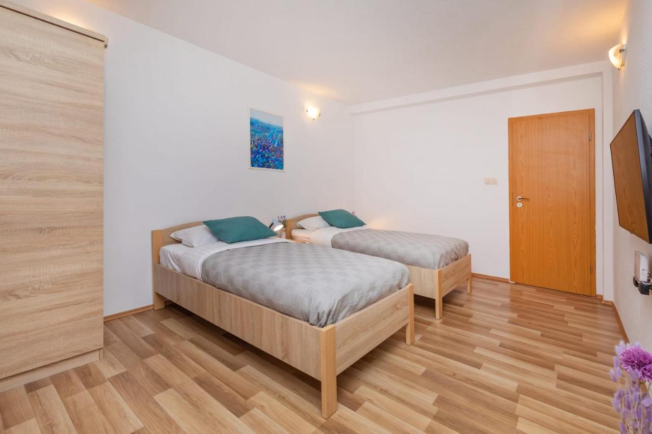 Bis Apartments 1 & 2 Дубровник Екстериор снимка