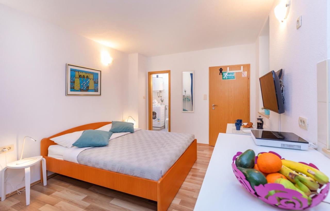 Bis Apartments 1 & 2 Дубровник Екстериор снимка